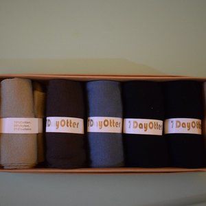 NIB 7 Day Otter Socks 6 pack crew dressy